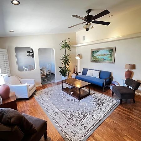 시미밸리 Cozy Family Hideaway, Sleeps 8, 4 Tv'S Yard, Shops 빌라 외부 사진