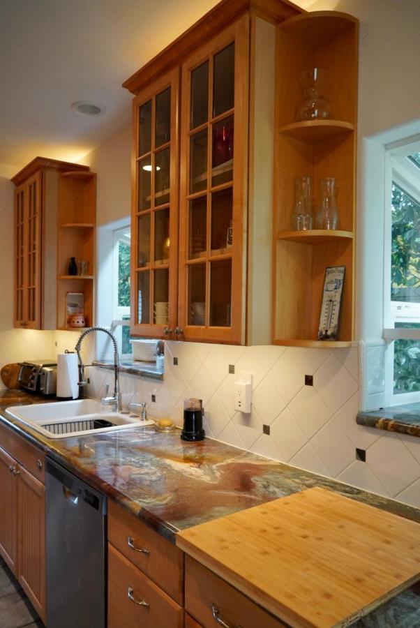 시미밸리 Cozy Family Hideaway, Sleeps 8, 4 Tv'S Yard, Shops 빌라 외부 사진