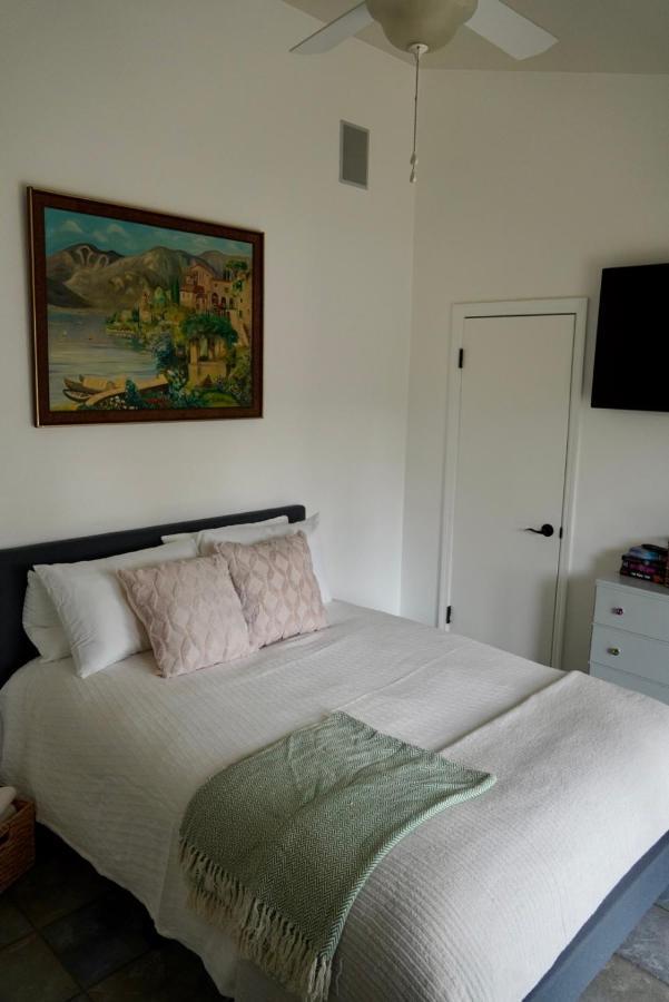 시미밸리 Cozy Family Hideaway, Sleeps 8, 4 Tv'S Yard, Shops 빌라 외부 사진