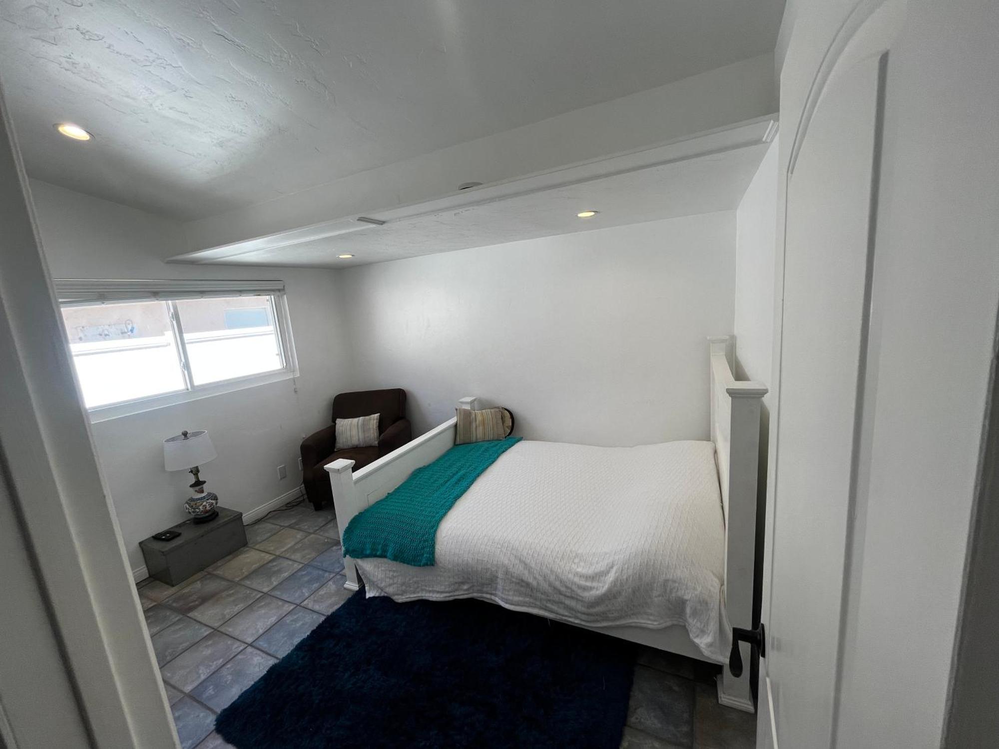 시미밸리 Cozy Family Hideaway, Sleeps 8, 4 Tv'S Yard, Shops 빌라 외부 사진
